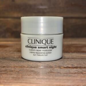 Clinique smart night custom repair moisturizer
